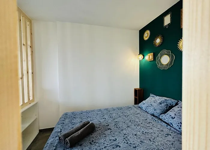 Apartamento L'emeraude Au Soleil Avec Coin Nuit Dans Sur La *